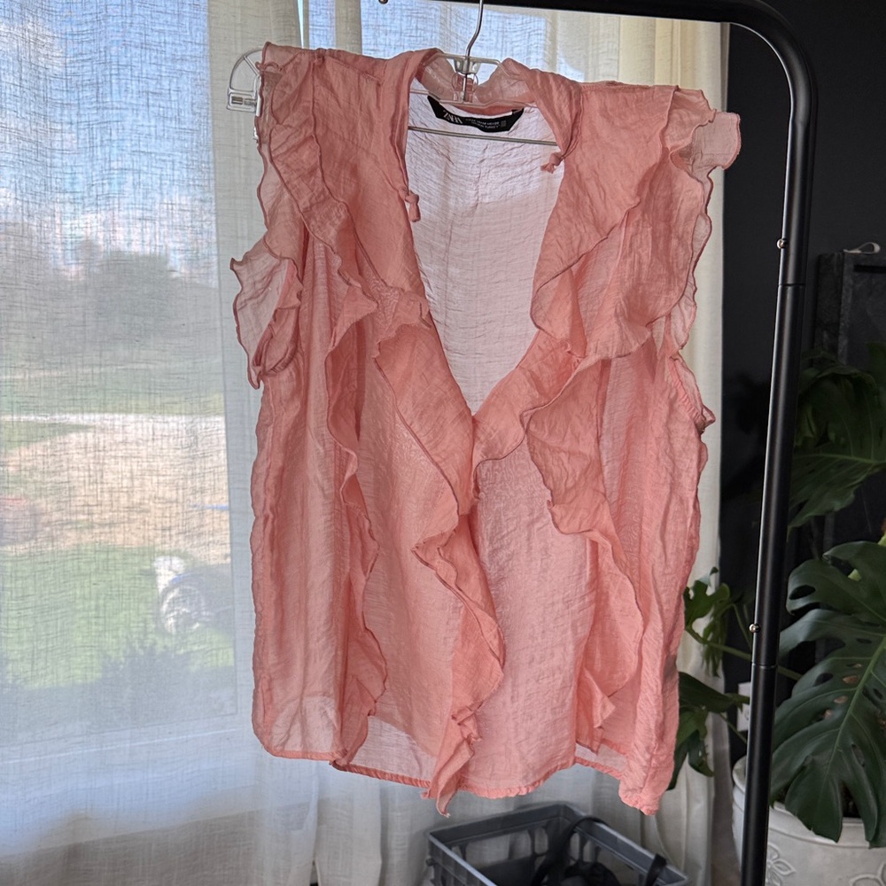 Zara Lightweight Pink Ruffle V-Neck Women's Top